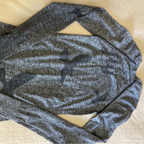 Oiselle Flyte fitted long sleeve size xs - Picture 7 of 8